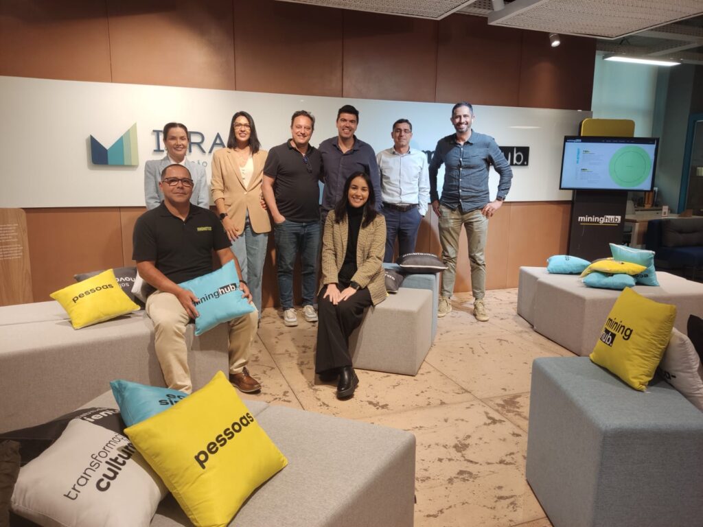 Colaboração que move resultados no setor de projetos de capital C2 HUB